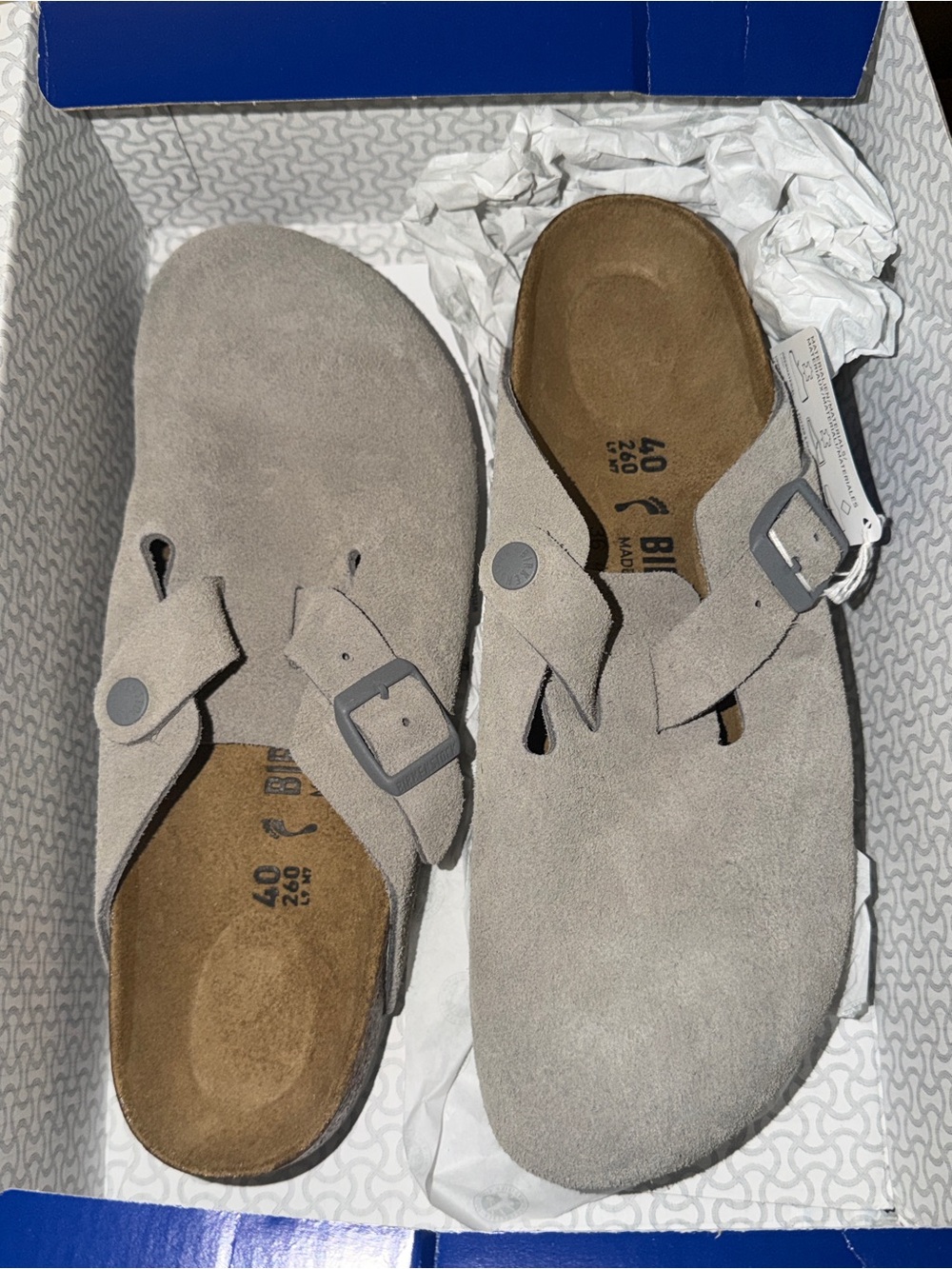 NIB Birkenstock Men’s Boston Clog in Stone Coin Suede 40/9